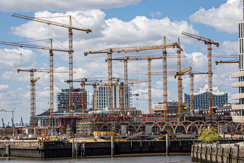 Turmdrehkrane von Liebherr in der Hafencity Hamburg